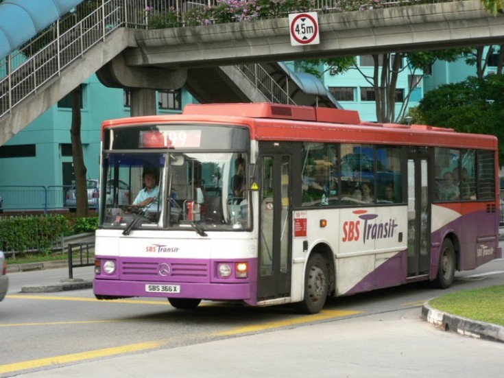 SBS Transit Mercedes O405