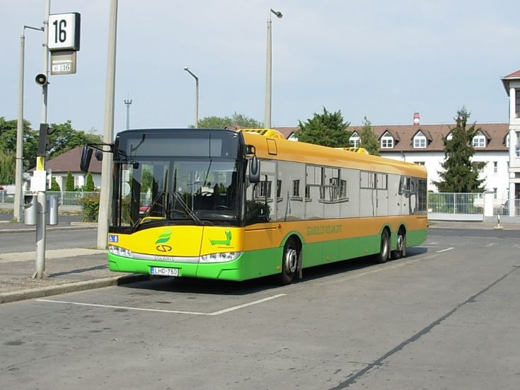 Solaris three axles