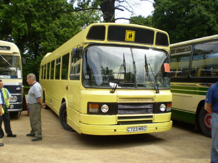 1985 Lelland National bus