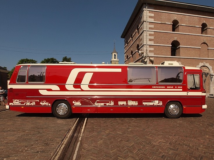 Mercedes Benz O 302