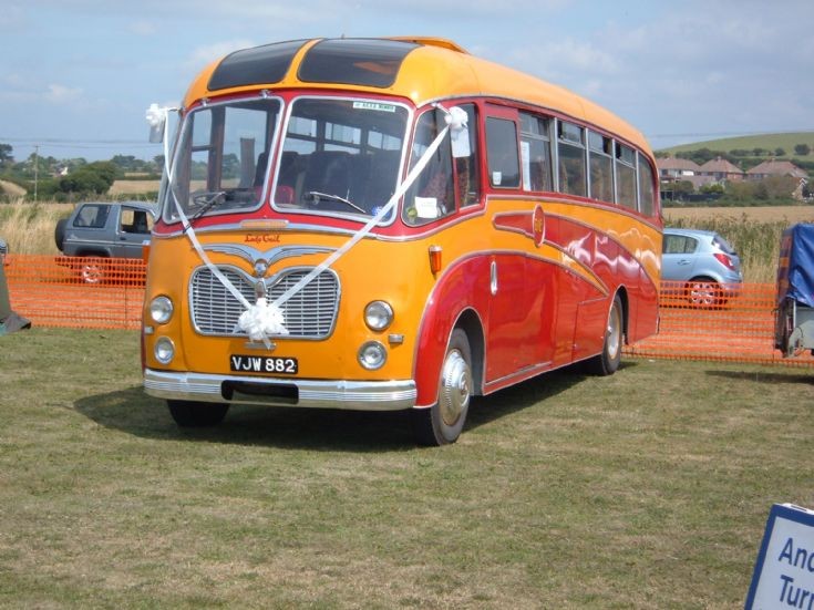 Commer Avenger VJW882