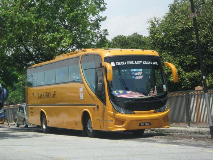 Hino Bus Malaysia - Bas Sekolah