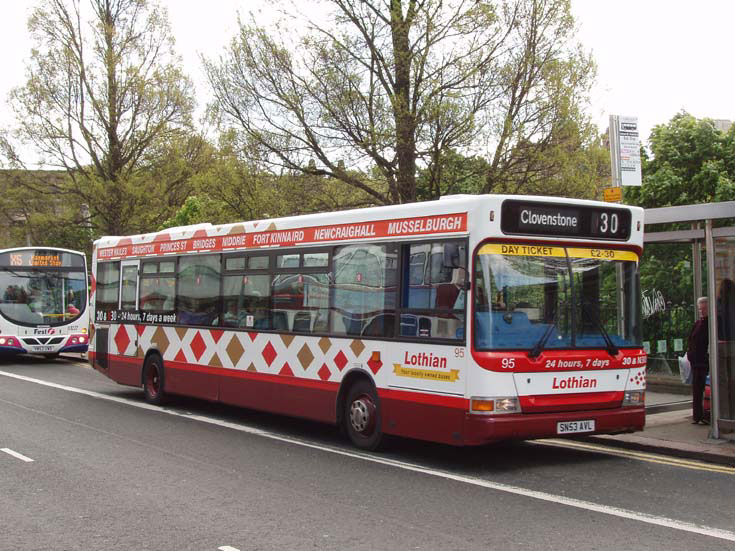 Lothian city bus line 30 Clovenstone