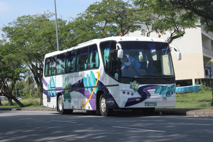 Nissan Diesel coach