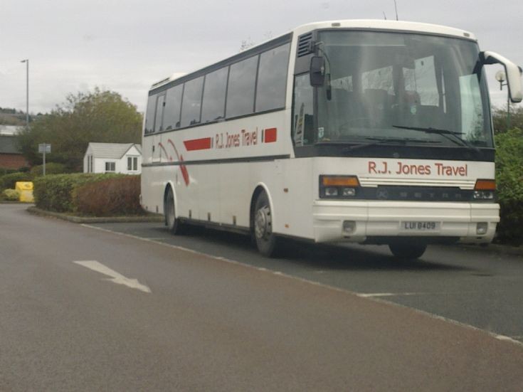 SETRA R.J.Jones Travel.