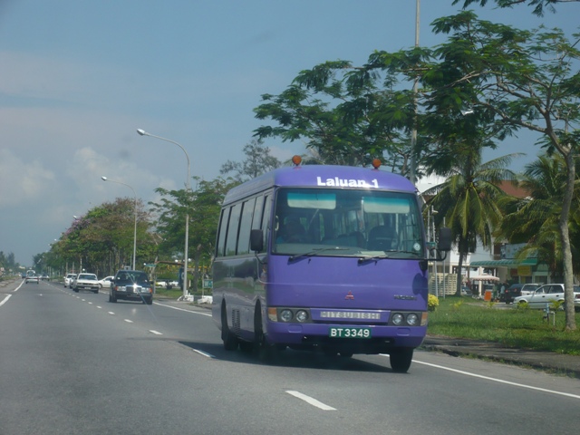 Mitsubishi Rosa Standard bus