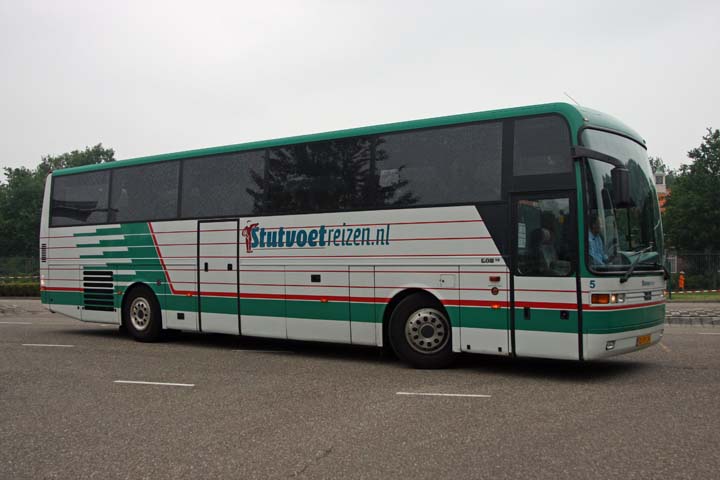 Stutvoet Reizen EOS coach EOS 90 