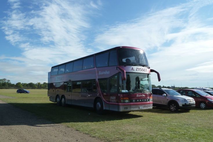 Setra 6wheel coach