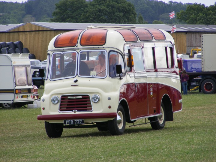 Commer Mini Coach