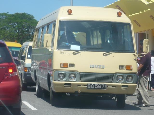 Isuzu Bus